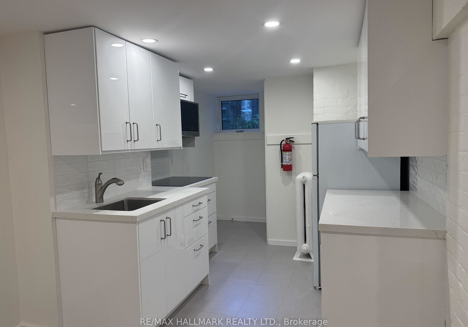 553-broadview-avenue-toronto-toronto-ontario-e13629790
