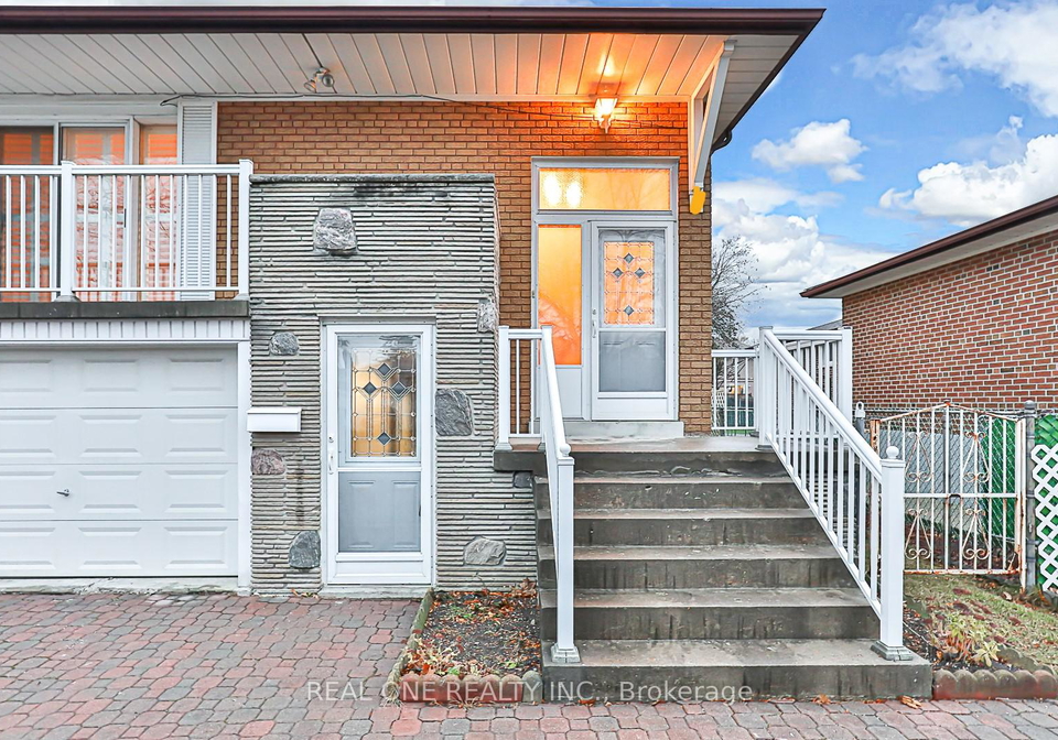 9-sesame-street-toronto-scarborough-ontario-e13629892