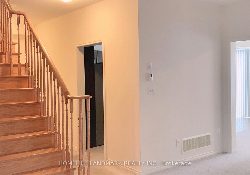 2356-equestrian-crescent-oshawa-ontario-e13630172