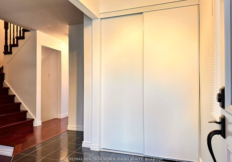 400-huntsmill-boulevard-toronto-scarborough-ontario-e13630242