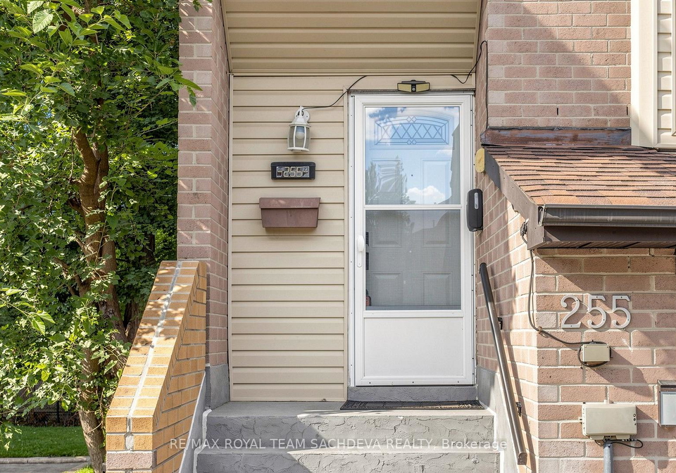 55-collinsgrove-road-toronto-scarborough-ontario-e13630266