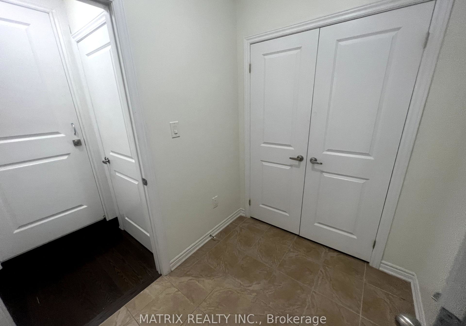2227-sunflower-road-pickering-ontario-e13630744
