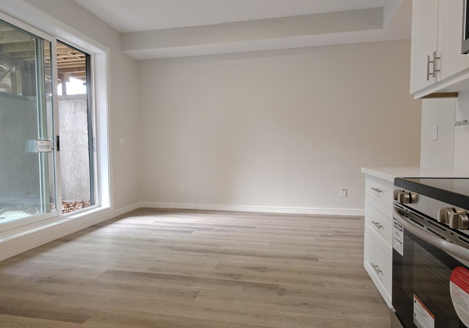 3515-st-clair-avenue-e-toronto-scarborough-ontario-e13630896