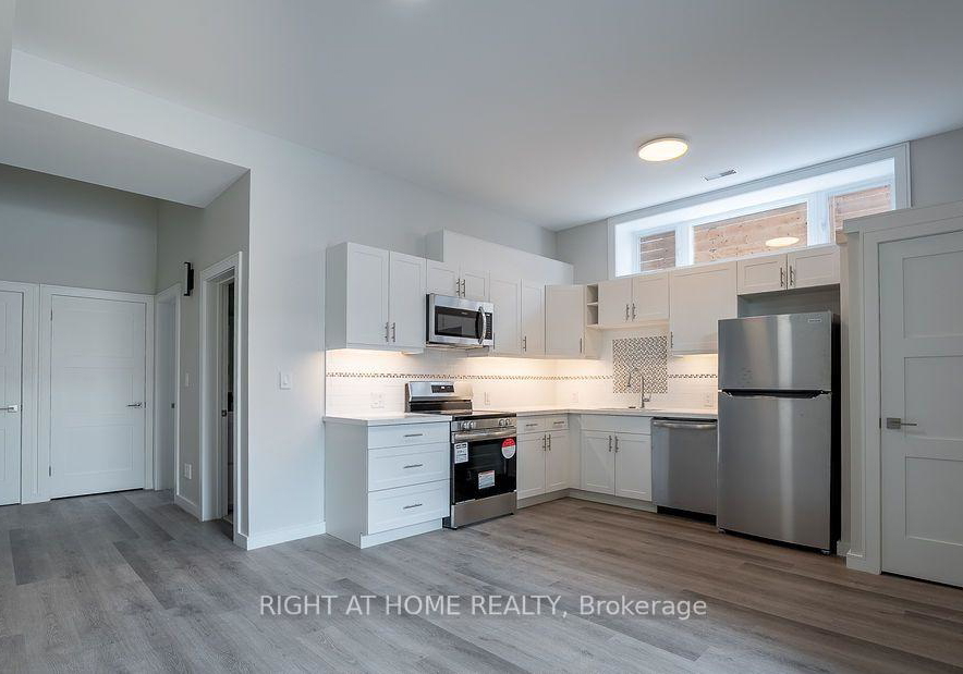 3515-st-clair-avenue-e-toronto-scarborough-ontario-e13630896