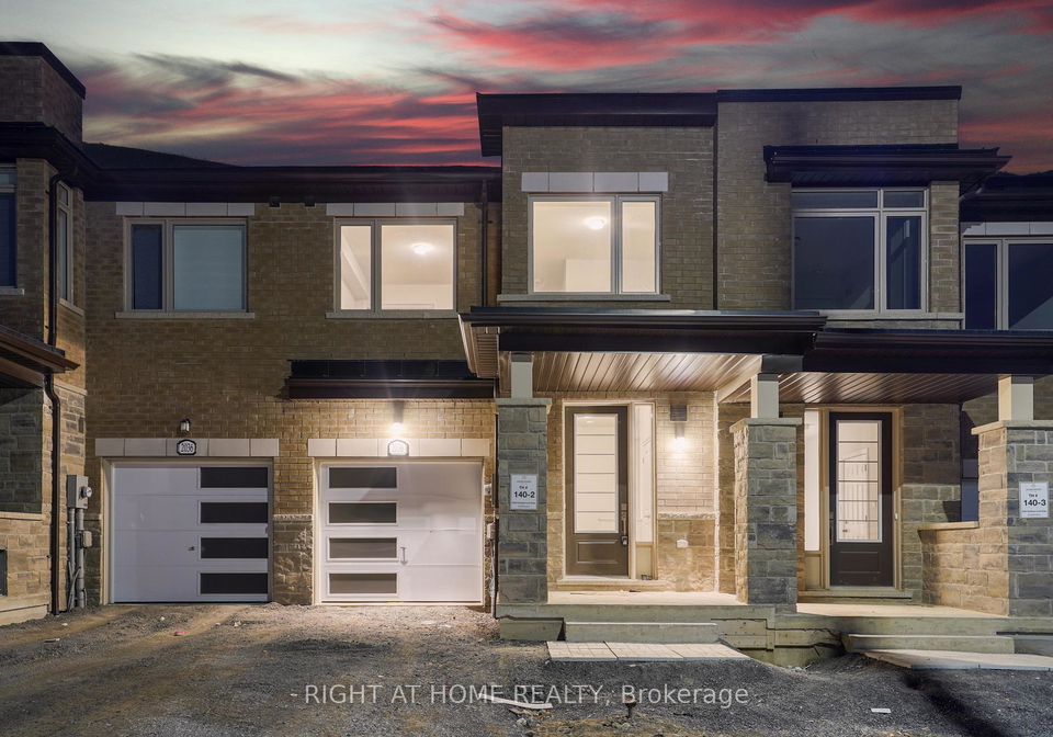 2038-cameron-lott-crescent-oshawa-ontario-e13630916