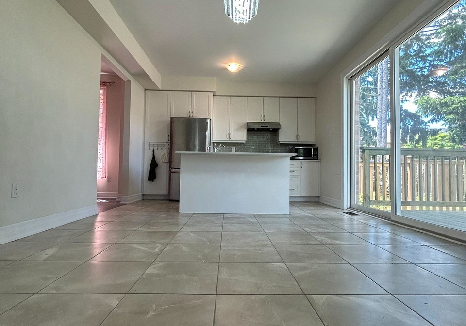 15-wildflower-way-suite-a-2nd-floor-toronto-scarborough-ontario-e13631110