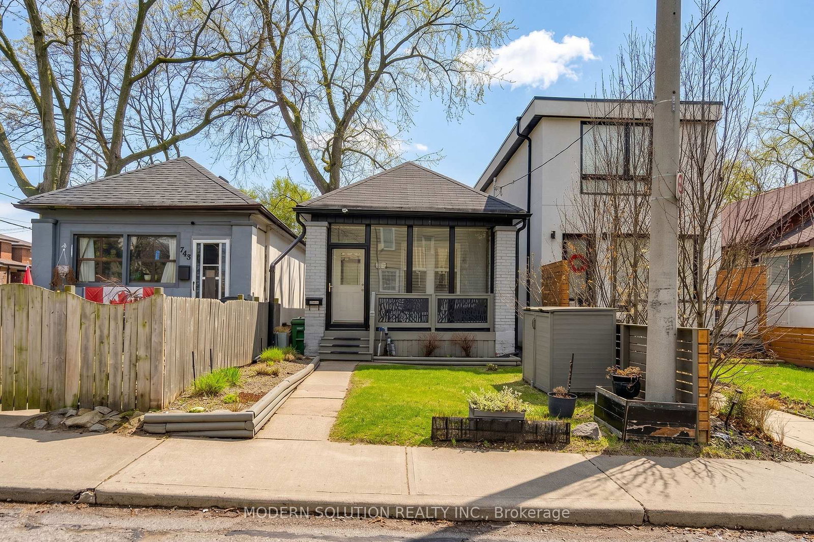 741-milverton-boulevard-toronto-east-york-ontario-e13631214