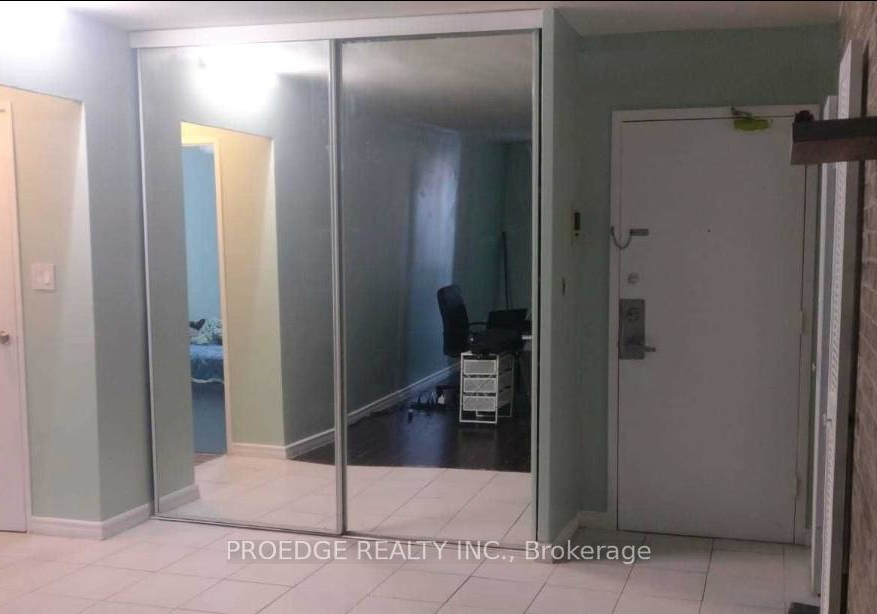 5-massey-square-toronto-east-york-ontario-e13631566