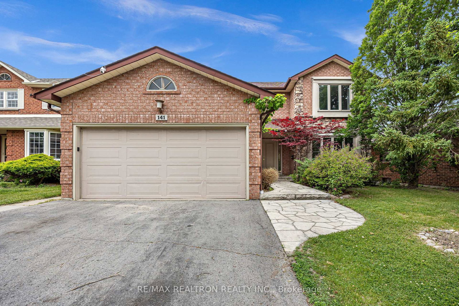141-hialeah-crescent-whitby-ontario-e13632008