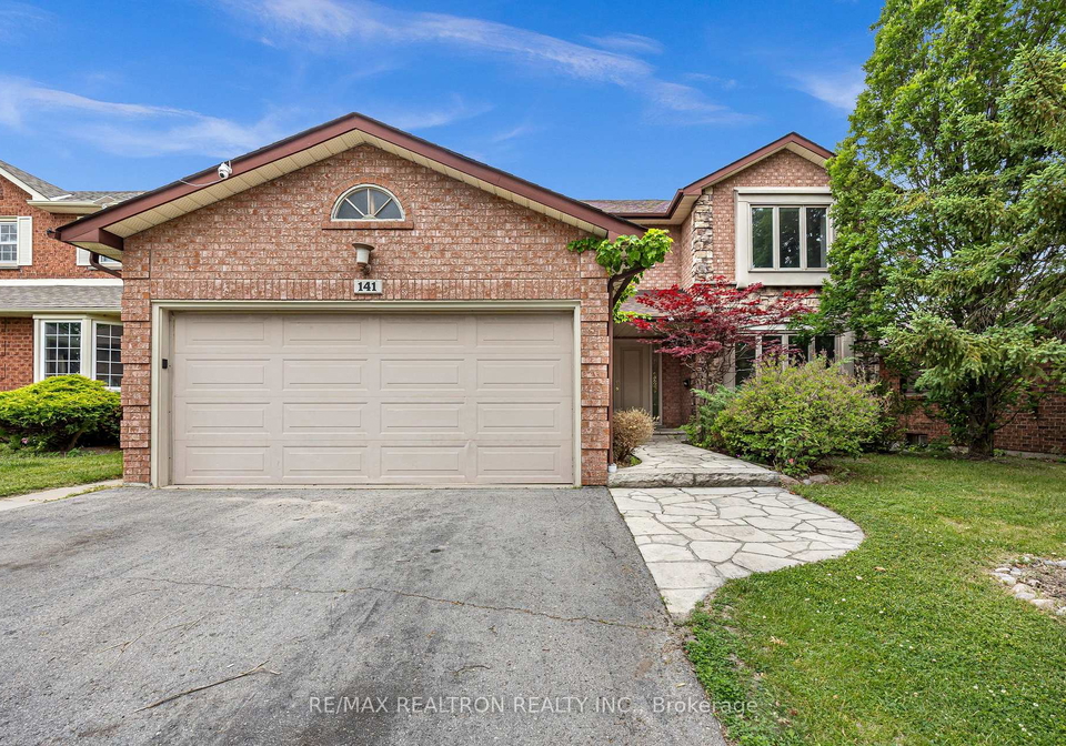 141-hialeah-crescent-whitby-ontario-e13632008