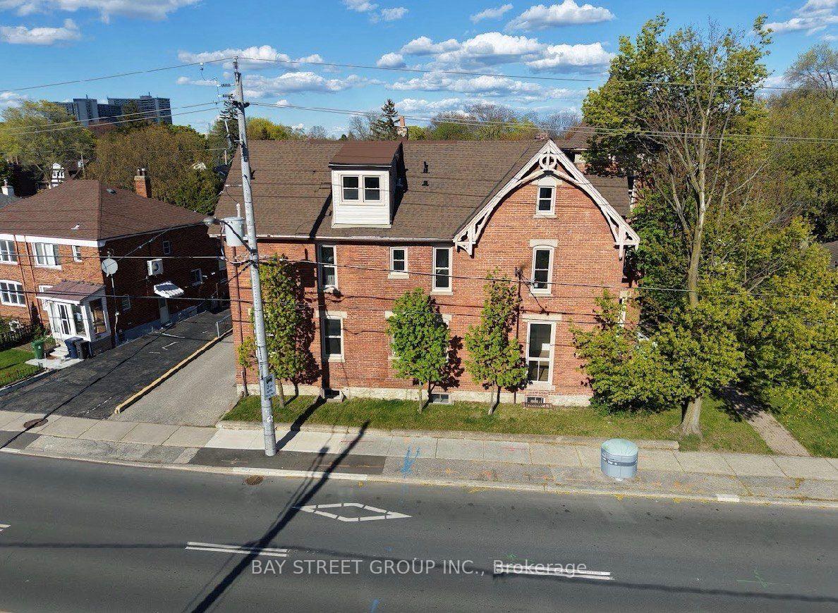 1311-pape-avenue-toronto-east-york-ontario-e13632360