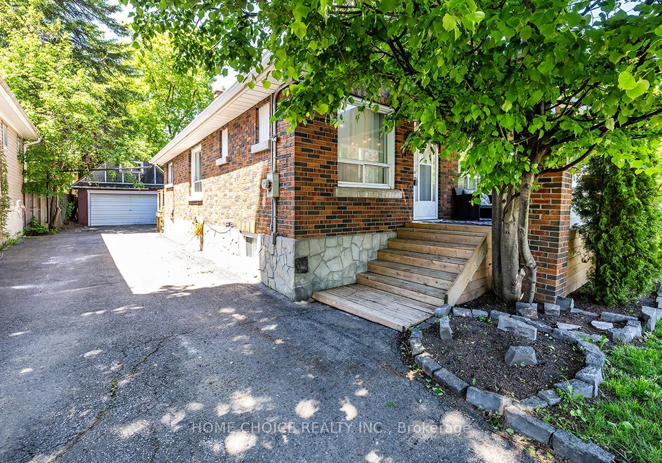 140-gladstone-avenue-oshawa-ontario-e13632436