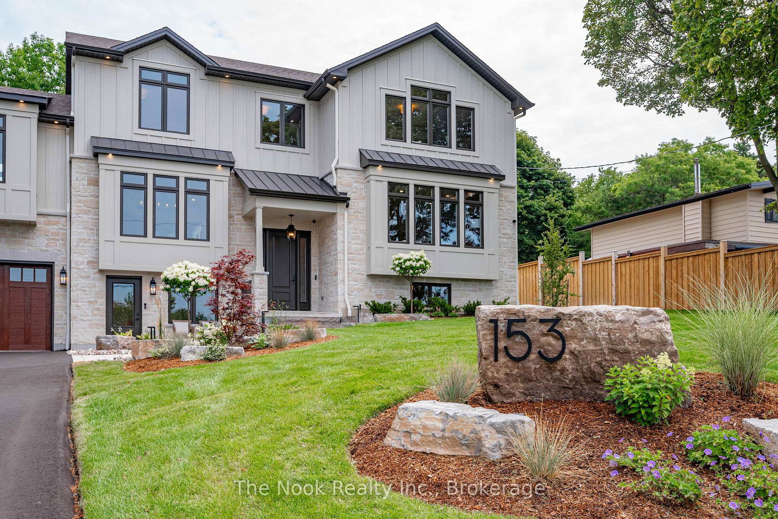 153-elizabeth-crescent-n-whitby-ontario-e13632490