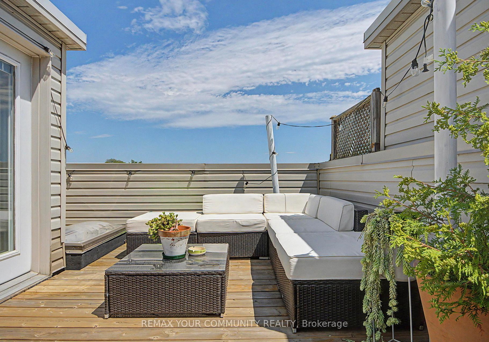 1079-broadview-avenue-toronto-east-york-ontario-e13632754