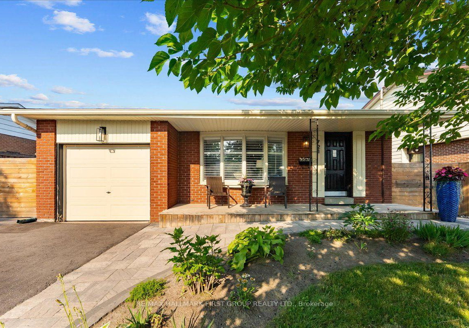 721-leaside-street-pickering-ontario-e13633294