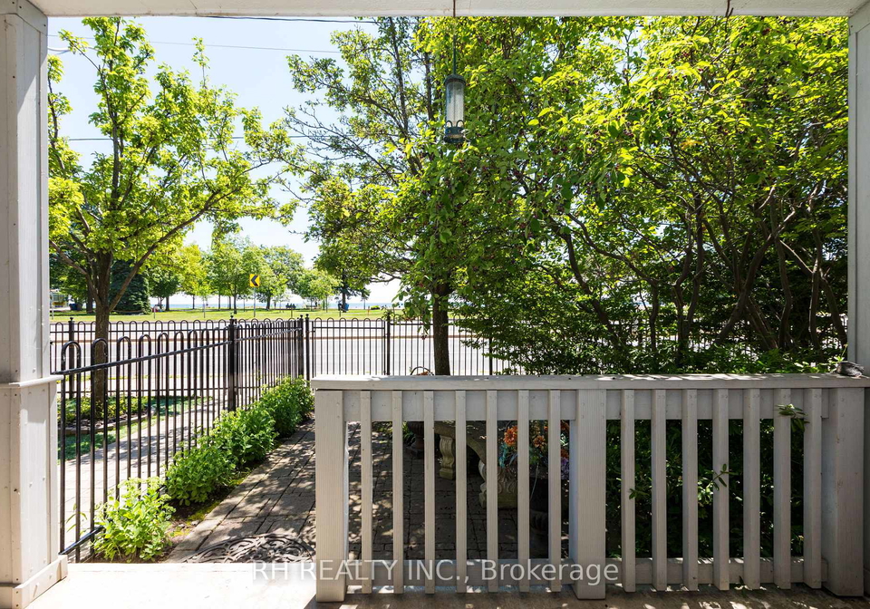 1820-lake-shore-boulevard-e-toronto-toronto-ontario-e13633372