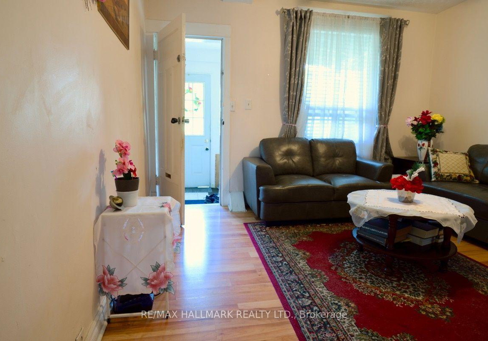 47-dentonia-park-avenue-toronto-east-york-ontario-e13633824