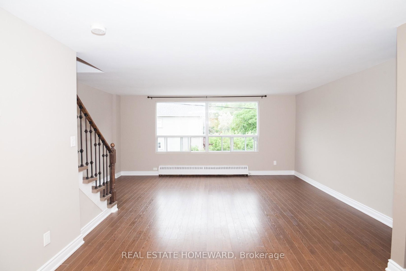 920-pape-avenue-toronto-east-york-ontario-e13634000