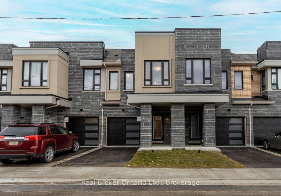 79-caspian-square-clarington-ontario-e13634074