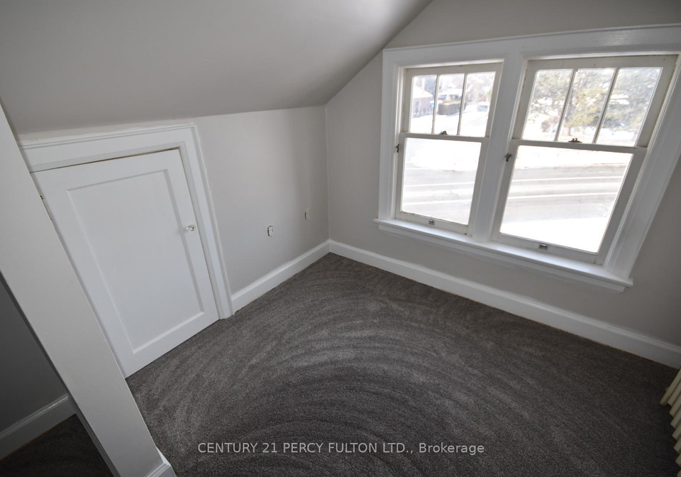 361-bond-street-e-oshawa-ontario-e13634098