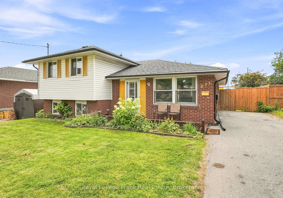 371-trafalgar-avenue-oshawa-ontario-e13634452