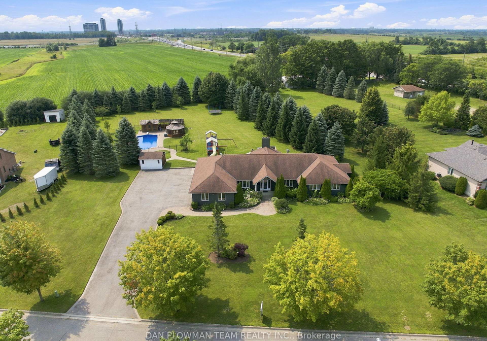 11-steepleview-court-oshawa-ontario-e13635052