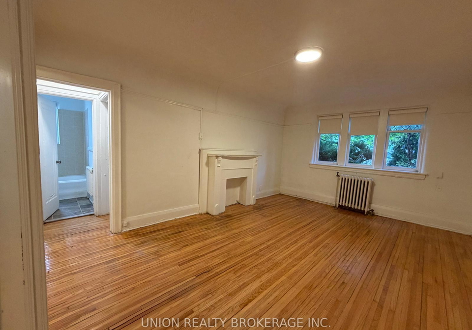 84-willow-avenue-toronto-toronto-ontario-e13635250
