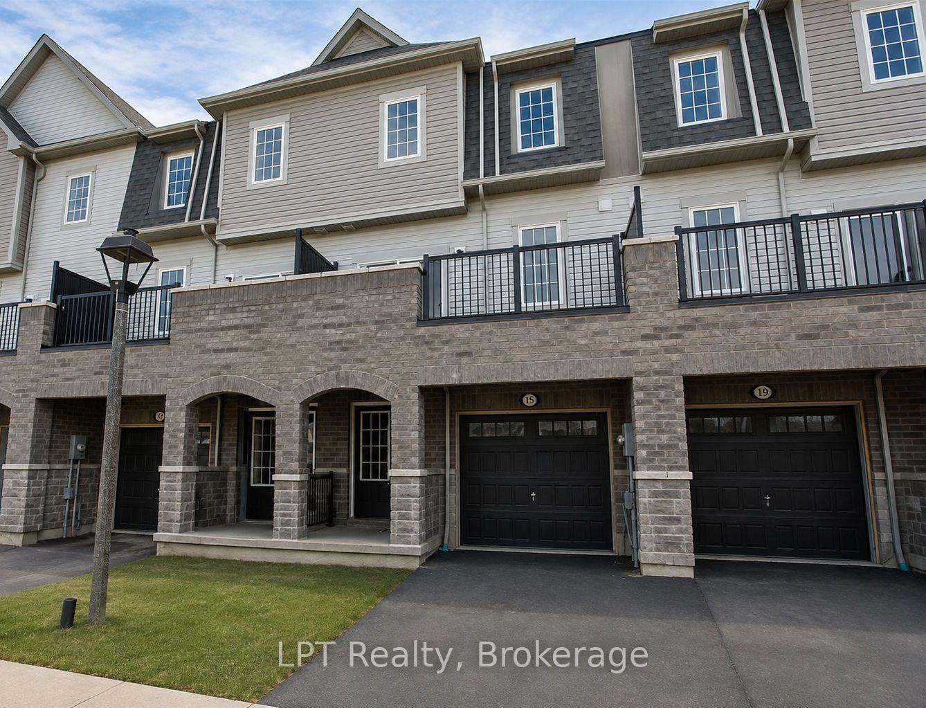 15-honey-crisp-lane-clarington-ontario-e13635286
