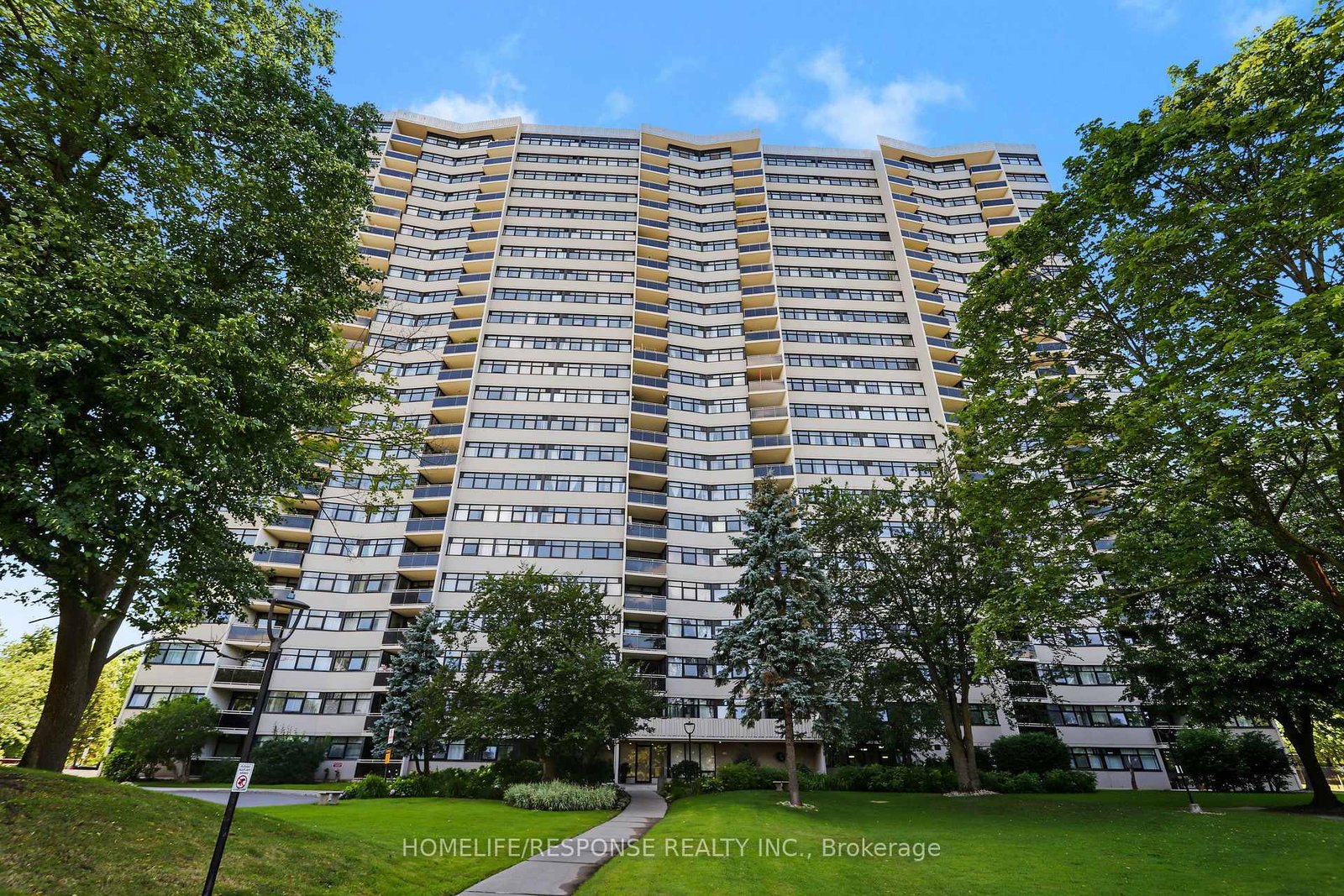 100-echo-point-toronto-scarborough-ontario-e13635410