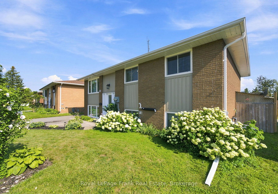 317-dwight-avenue-oshawa-ontario-e13636074