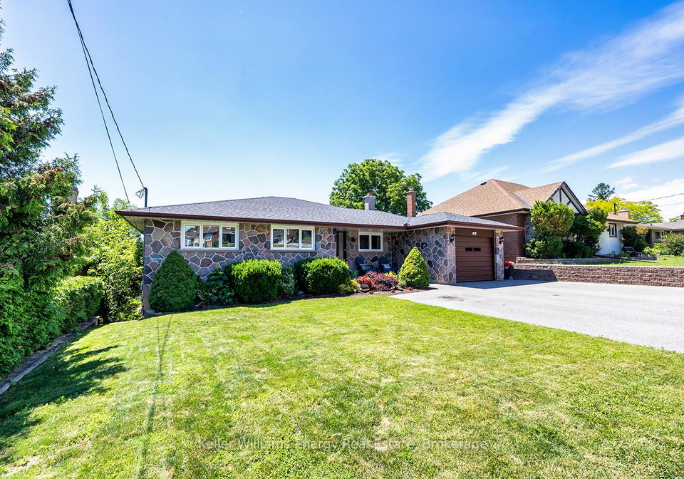 94-grandview-street-s-oshawa-ontario-e13636128