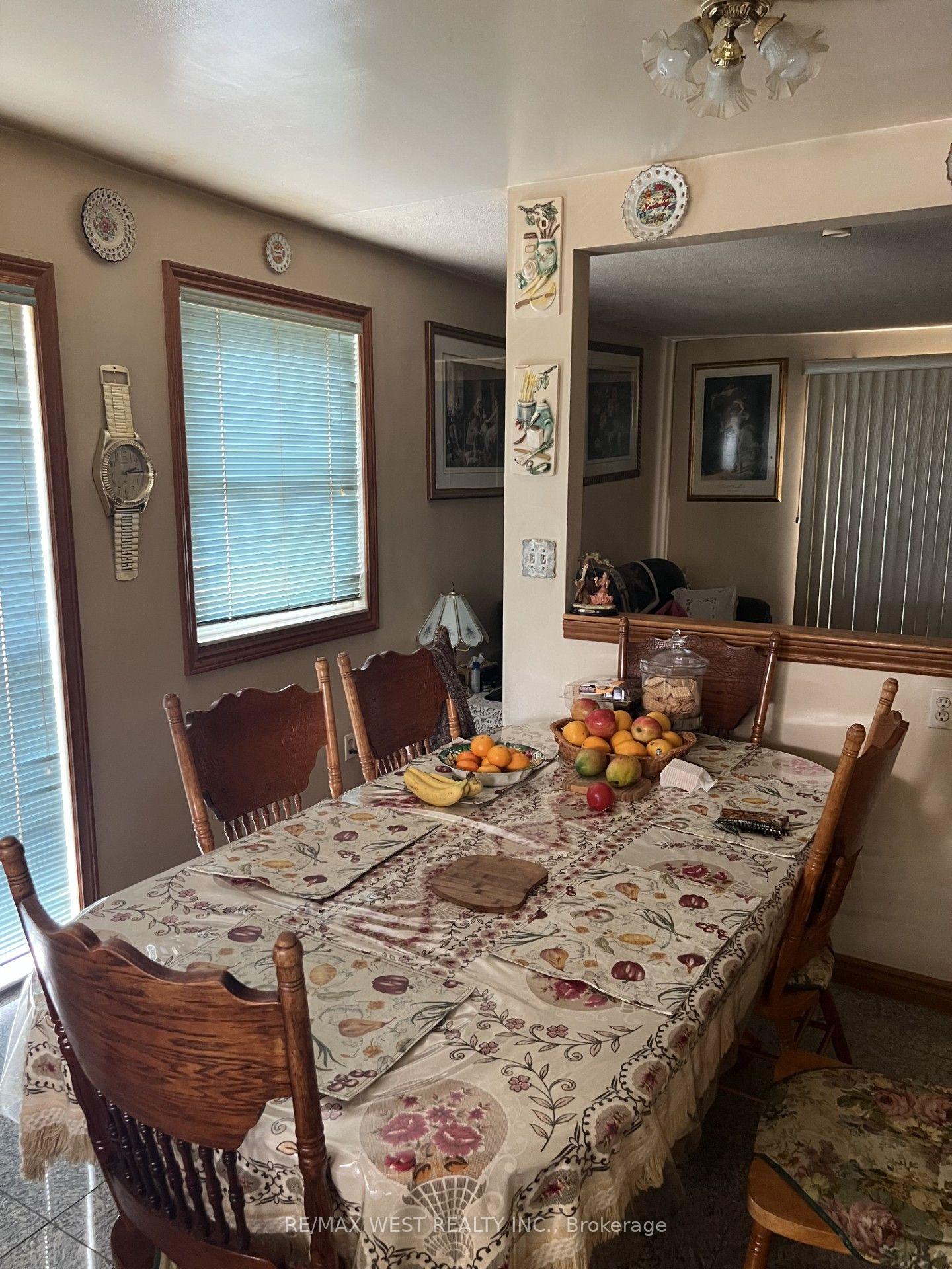 20-billingsgate-crescent-ajax-ontario-e13636568