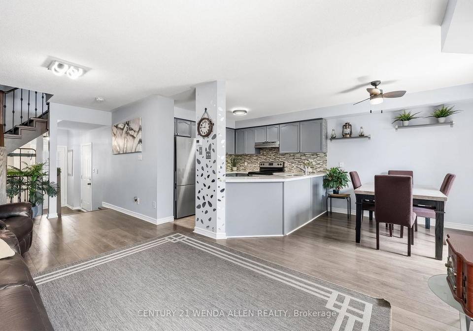 5-jays-drive-whitby-ontario-e13636754