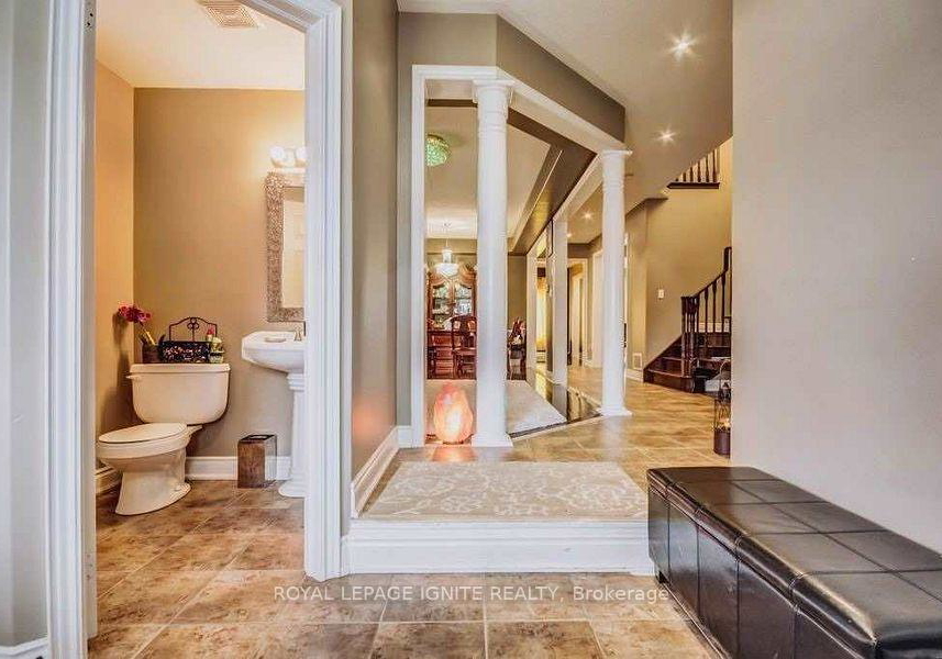 1584-quail-run-drive-oshawa-ontario-e13637452