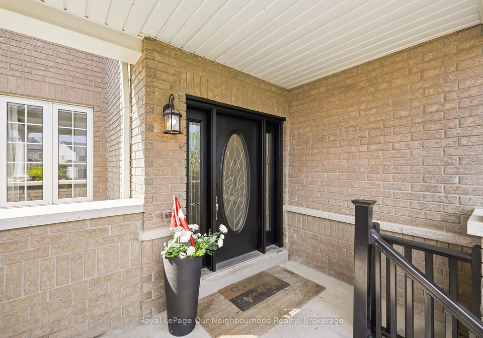 1296-ravencliffe-court-oshawa-ontario-e13638030