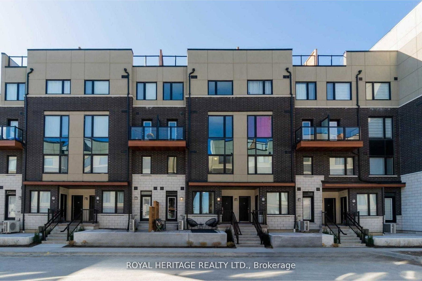 1555-kingston-road-pickering-ontario-e13638288