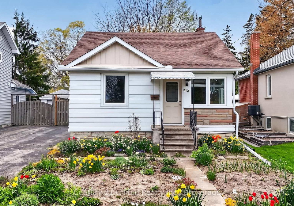 810-byron-street-s-whitby-ontario-e13638502