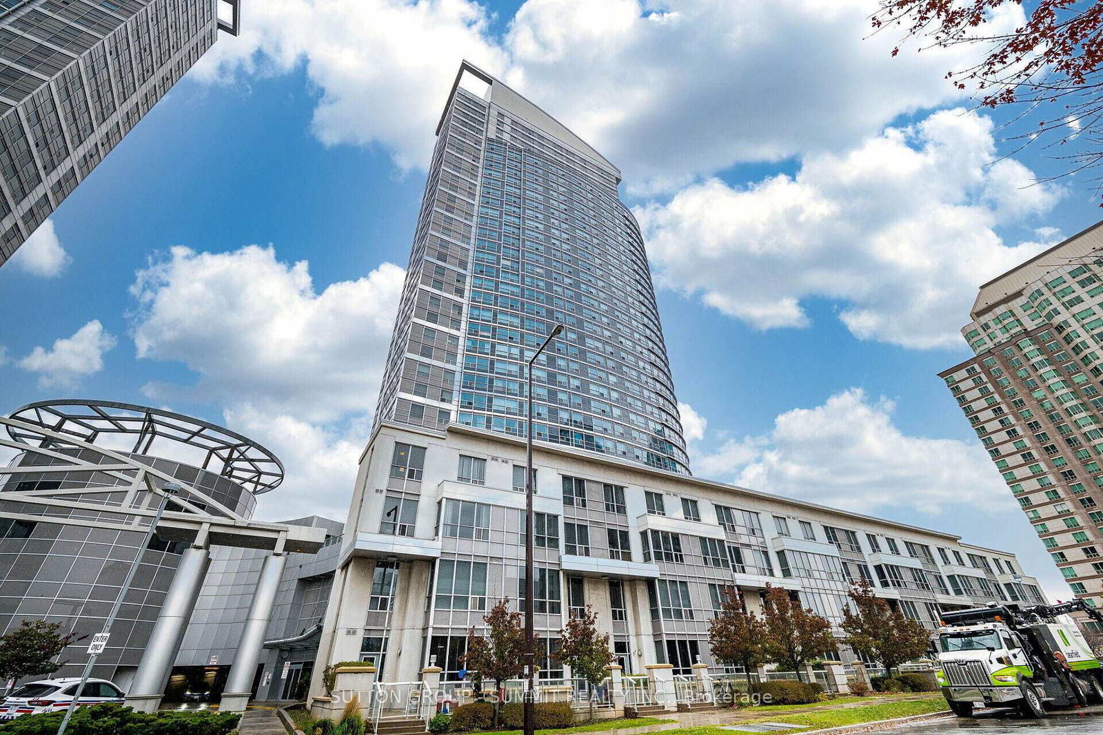 38-lee-centre-drive-toronto-scarborough-ontario-e13638608