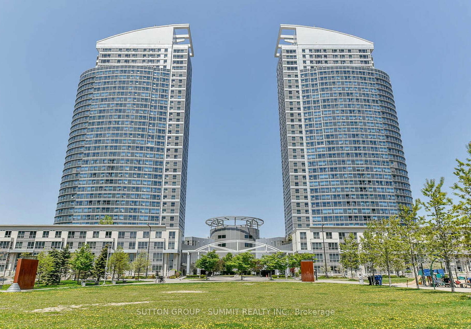 38-lee-centre-drive-toronto-scarborough-ontario-e13638608