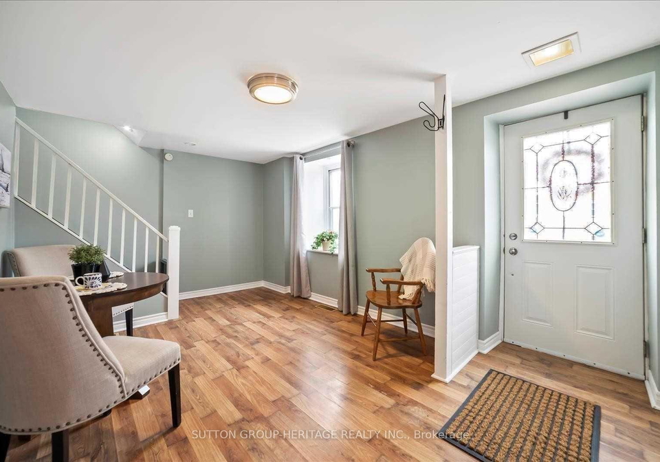 1612-dufferin-street-whitby-ontario-e13638672