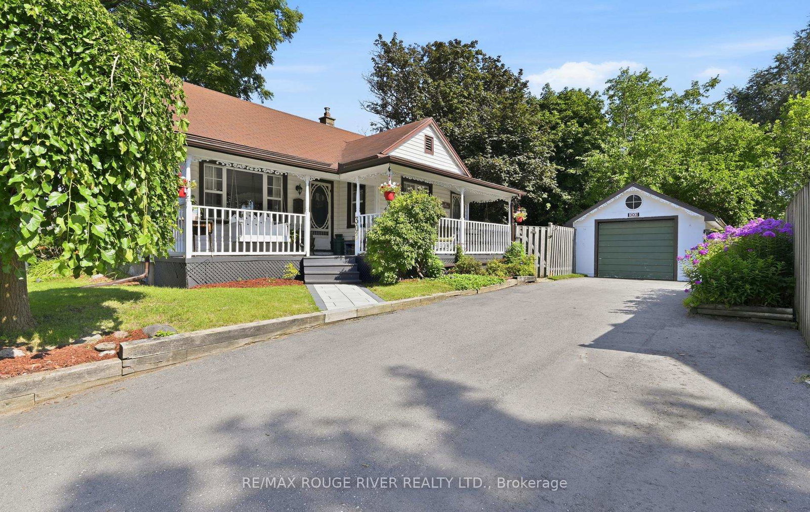 303-burns-street-e-whitby-ontario-e13638806