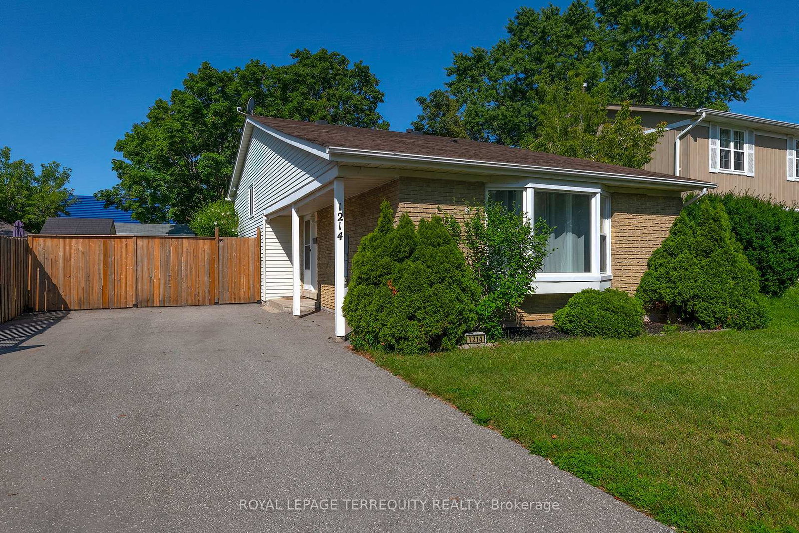 1214-trowbridge-drive-oshawa-ontario-e13639320