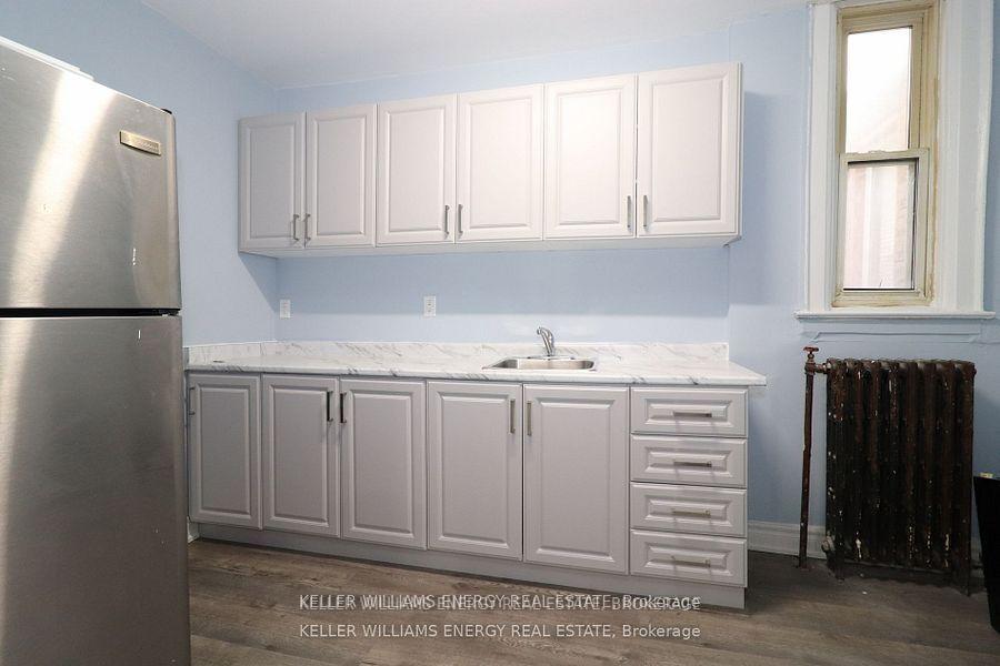 84-simcoe-street-n-oshawa-ontario-e13639456