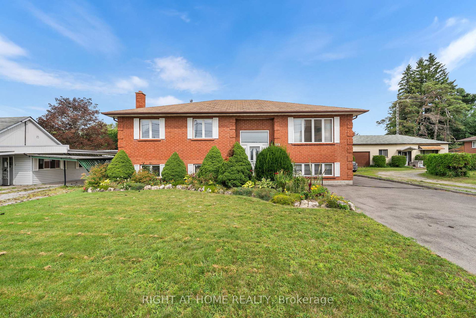 592-taunton-road-w-oshawa-ontario-e13639480