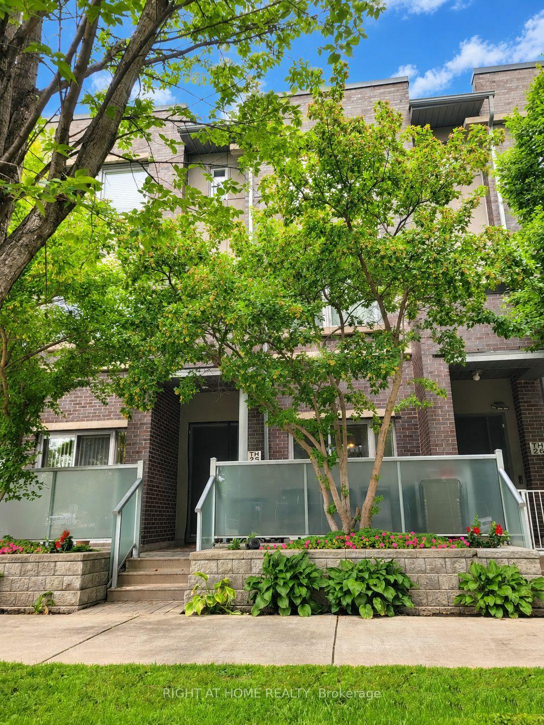 290-village-green-square-toronto-scarborough-ontario-e13639626