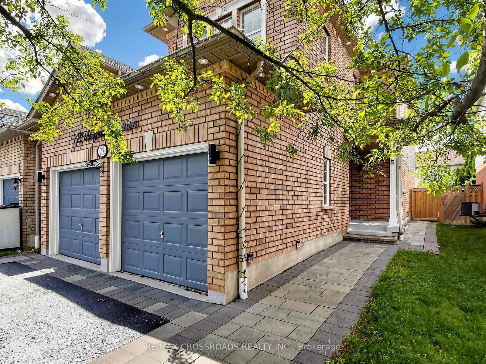 72-telegraph-drive-whitby-ontario-e13639840