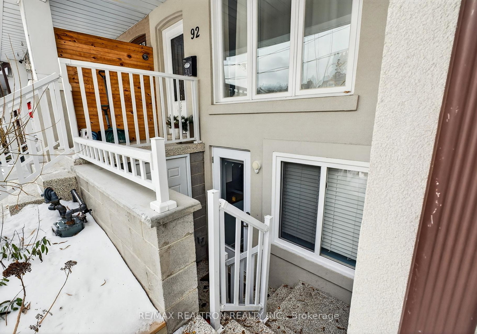 92-donlands-avenue-toronto-east-york-ontario-e13639914