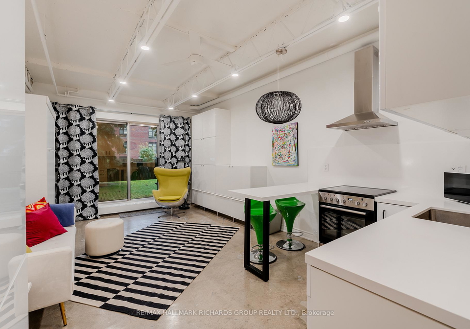 123-woodbine-avenue-toronto-toronto-ontario-e13640350