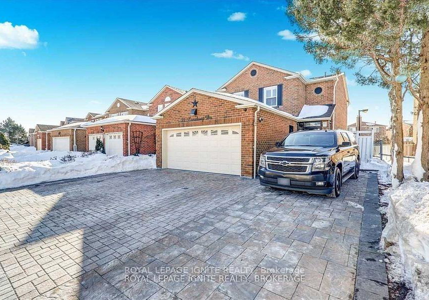 32-lansbury-drive-toronto-scarborough-ontario-e13640846