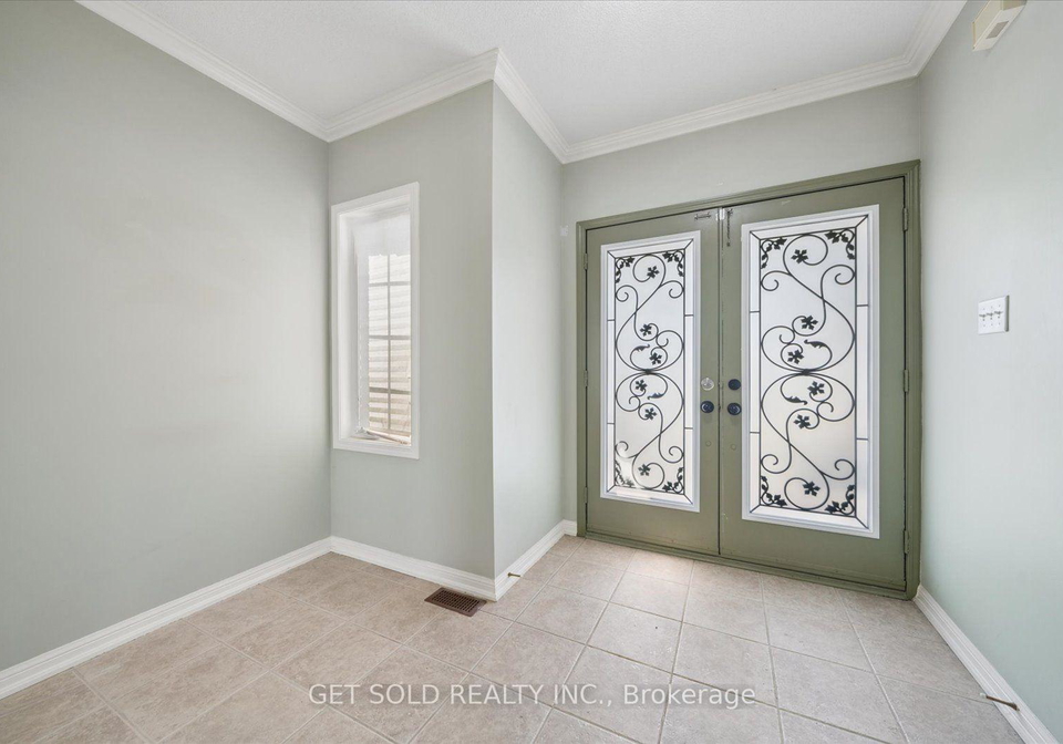 122-medland-avenue-whitby-ontario-e13641248